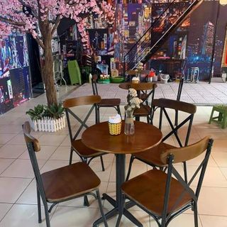 Ghế gỗ chữ X cho nhà hàng, quán ăn, ghế chữ X mặt nệm