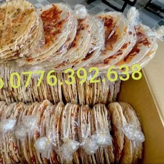 BÁNH ÉP KHÔ THUẬN AN, TÚI HÚT CHÂN KHÔNG 10C/SET, KÈM TƯƠNG ỚT.