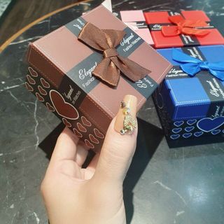 HỘP NƠ TRÁI TIM XINH