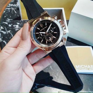 ĐỒNG HỒ MICHAEL KORS NAM CAO SU TRUNG CẤP