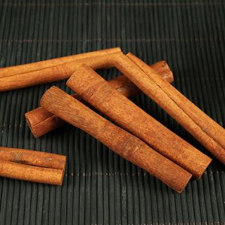 Quế thanh cạo vỏ