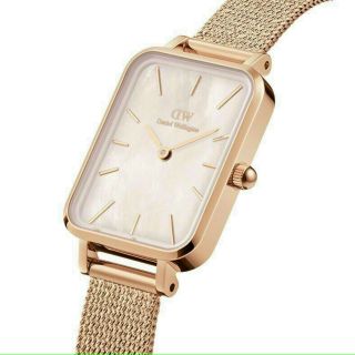 ĐỒNG HỒ D W LƯỚI VUÔNG MÀU MỚI