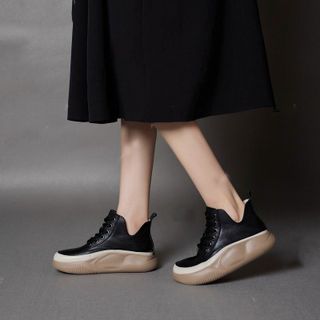 Giày Thể Thao Cao Cổ Da mềm chữ V 32