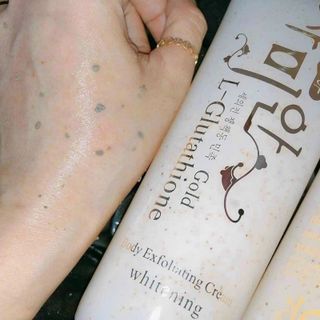 KEM TẨY TẾ BÀO CHẾT HẠT NEW L-GLUTATHIONE BODY EXFOLIATING CREAM WHITENING