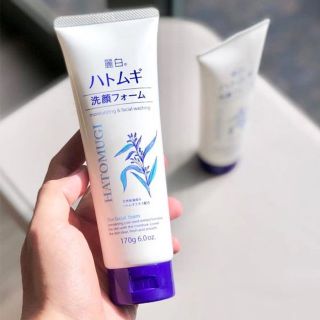 Sửa rữa mặt sáng da - Hatomugi