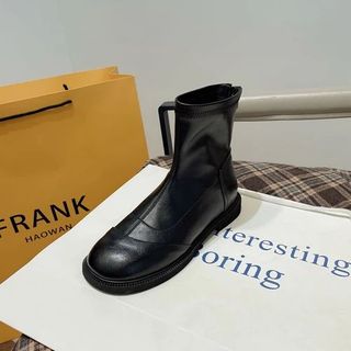 Giày boots cổ thấp cao cấp màu đen BL0036
