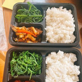 Hộp nhựa đựng cơm 3 ngăn JB HT88