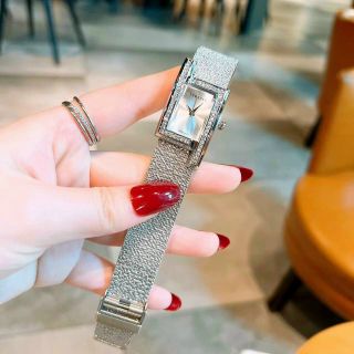 ĐỒNG HỒ VERRSACE DÂY LƯỚI NỮ