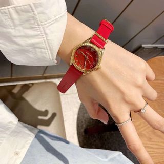 Đồng hồ da nữ mới verrsacees