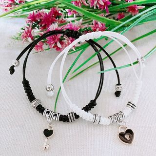 Vòng tay cặp ổ khoá chìa khoá