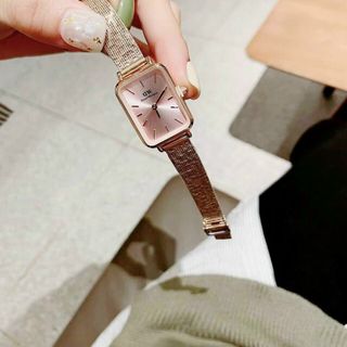 ĐỒNG HỒ D W LƯỚI NỮ CHỮ NHẬT