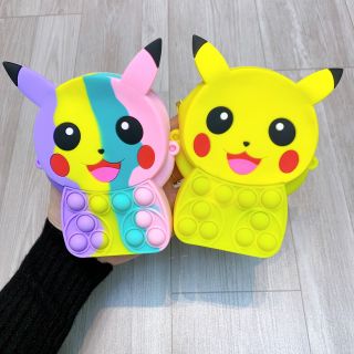Mua sỉ túi đeo chéo cho bé trai gái, túi popit silicon cute hình Pikachu giá sỉ
