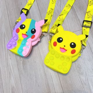 Mua sỉ túi đeo chéo cho bé trai gái, túi popit silicon cute hình Pikachu