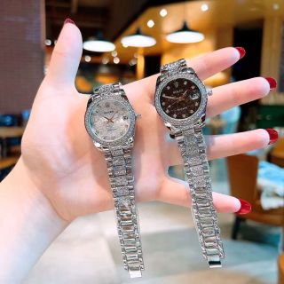 Đồng hồ mặt rắng mới viền đá