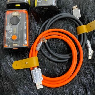 Cáp sạc nhựa dẻo chống đứt gãy Lightning ,Type C có led xoay 180