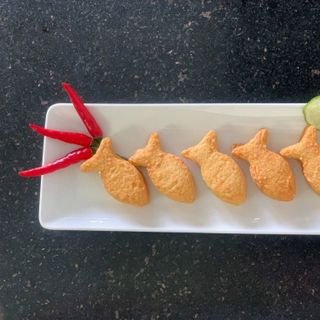 SHISAMO 500GR _ CHẢ HÌNH CÁ TRỘN TRỨNG CÁ 500GR