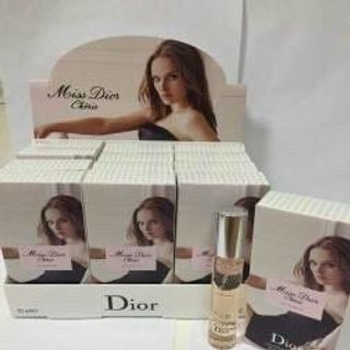 Nước hoa 20ml 1lốc 12 chai