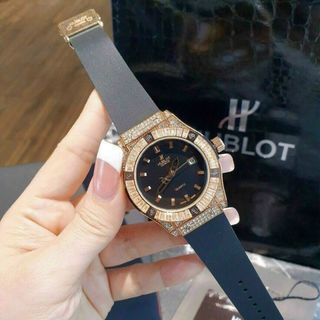 ĐỒNG HỒ HUBLOT NỮ ĐÁ VUÔNG HOT XINH