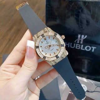 ĐỒNG HỒ HUBLOT NỮ ĐÁ VUÔNG HOT XINH