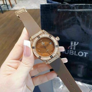 ĐỒNG HỒ HUBLOT NỮ ĐÁ VUÔNG HOT XINH