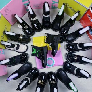 giày boots trẻ em chất da mềm cổ chun co giãn S3460