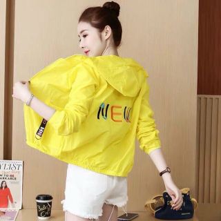 Áo khoác dù thêu chữ NeW, chất dù 2 lớp dưới 65kg