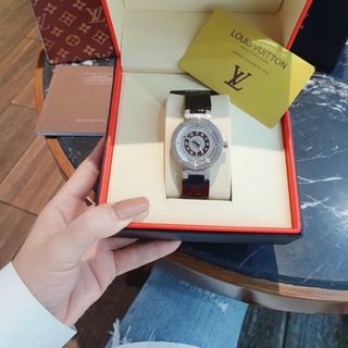 ĐỒNG HỒ LOUlS VUITTON DA NỮ CAO CẤP