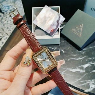 ĐỒNG HỒ GUES CHIPU DA NỮ HOT