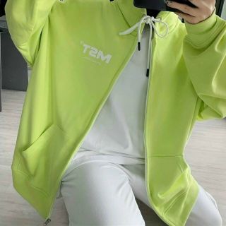 Áo khoác chống nắng thun nỉ logo in mst form dưới 70kg