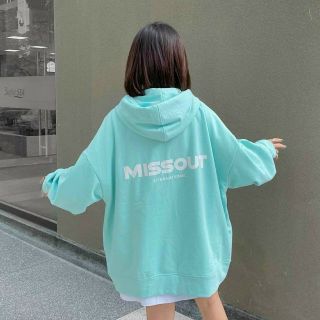 Áo khoác chống nắng thun nỉ logo in mst form dưới 70kg
