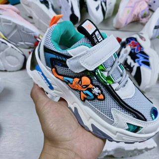 Giày thể thao trẻ em phong cách siêu nhân S3518