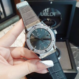 ĐỒNG HỒ HUBLOT COUPLE CLASSIC FUSION TITANIUM HOT