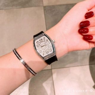 ĐỒNG HỒ FRANK MULLER DÂY ĐEN NỮ