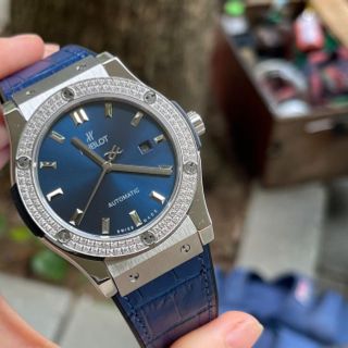 Đồng hồ nam hubIot đủ size máy đẹp. Test hàng trước khi gửi nên yên tâm.