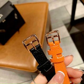 ĐỒNG HỒ HERRMES VUÔNG MINI DÂY DA HOT