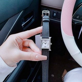 ĐỒNG HỒ HERRMES MINI NIỀN ĐÁ CAO CẤP