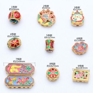 Chamr cỏ 4lá mix vòng trầm hương vòng gỗ