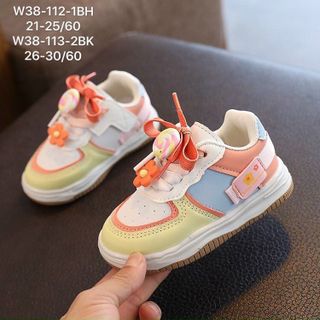 Giày thể thao trẻ em gắn stick hoa W38-112