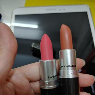 Son thỏi màu sắc