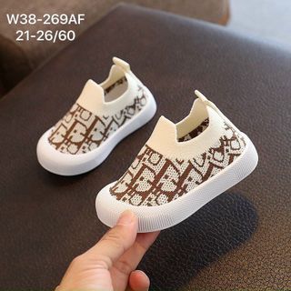 Giày thể thao trẻ em cổ chun dễ thương W38