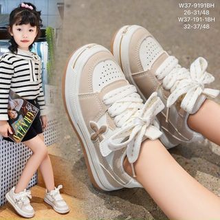 Giày thể thao trẻ em chất da mềm phối hoa đẹp W37