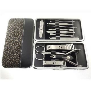 Set 12 Món Cắt Móng Tay