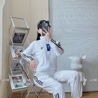 Set vài dù thể thao nữ