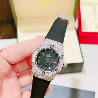 Đồng hồ hub nữ mặt số viền đá vuông mới