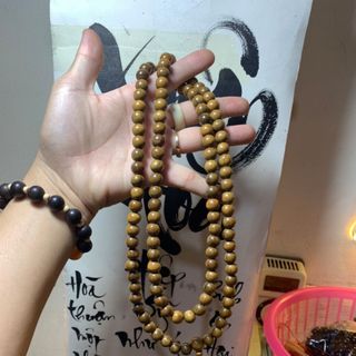Tràng hạt đeo tay niệm phật đi chùa gỗ bách xanh