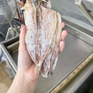 Mực khô size 70-80 con/kg, hàng gim, đều con, đẹp