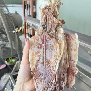 Mực khô size 70-80 con/kg, hàng gim, đều con, đẹp