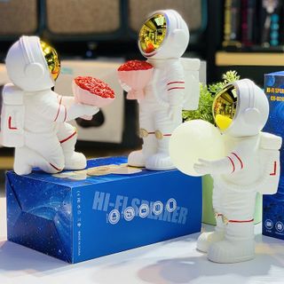 Loa Bluetooth Phi Hành Gia CH M261 - Âm Bass Cực Hay - Trang Trí Bàn Làm Việc - Chính Hãng HD DESIGN