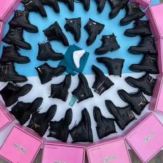 Giày boots trẻ em màu đen chất da mềm buộc dây cá tính K062