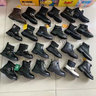 Giày boots trẻ em màu đen chất da mềm đẹp K078